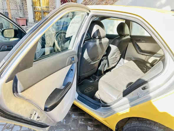 سلام عليكم 
كيا فورتي 2012
حادثه شويه بالبنيد وجاملغ امامي بدون تبديل 
وبالعراق طخات خفيفه موضحات بالصور 
سياره حلوه وجاهزة ماناقصه اي شي 
قبل اسبوع مطلعه من الصبغ عام
بااسمي تحويل ثاني يوم 
بغداد مدينة صدر
السعر 98ورقه
***********
