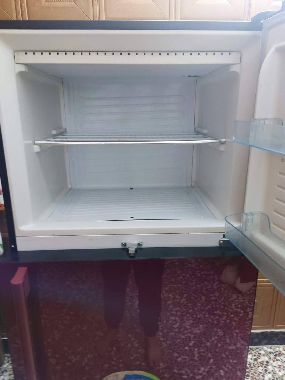 ***********
شراي يتفضل واتساب
ثلاجة للبيع الحجم 16 قدم 
الصنع تركي سعر كلش مناسب 
عنوان بغداد حي الامين
