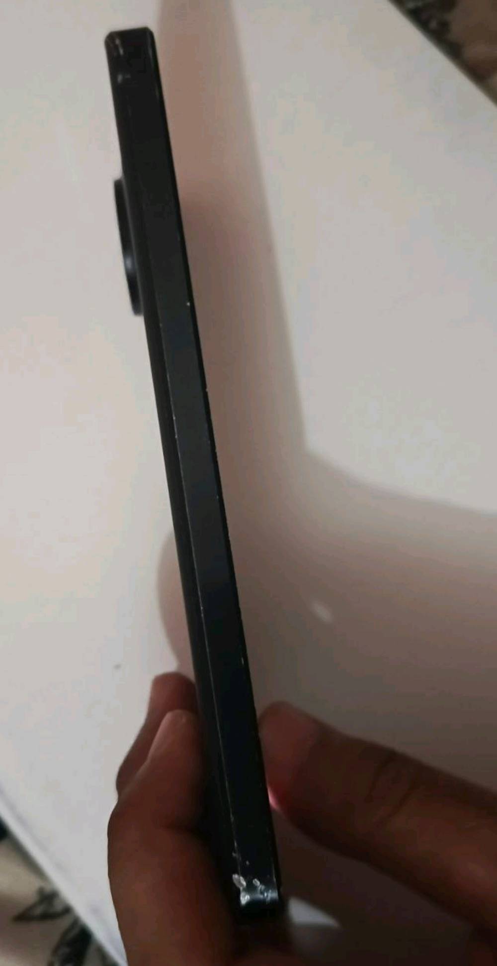 السلام عليكم. من رخصة الادمن 
جهاز sharp Aquos R7 موديل 2023
البطارية بحالة جيده مثل مموضح كدامكم
الجهاز نظيف ومعروف شكد قوي بالالعاب 
شاشة OLED 240HZ
معالج Snapdragon 8 gen 1
ذاكرة 256 
رامات 12 
اتصال نت قوي وينطي فريمات ثابتة بالالعاب 
سبب البيع: دراسة وما عندي وقت للعب. طالب سادس بعد اخوك 
السعر 230 وبيه مجال بسيط.او مراوس حسب القناعه 
مكاني بغداد 
تواصل واتساب ***********