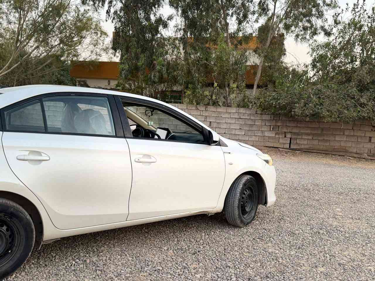 یارس ٢٠١٥ دوو پارچە بۆیاخ هەزەو سەنەوی هتا٢٠٢٩ نوێيە چوار پستن مەکینە گەورە بێناو گرتن بێ ێرباگ شاشەو کامیرە فولفول ماسەفات *********** کەمێک مەجال أربيل, العراق
