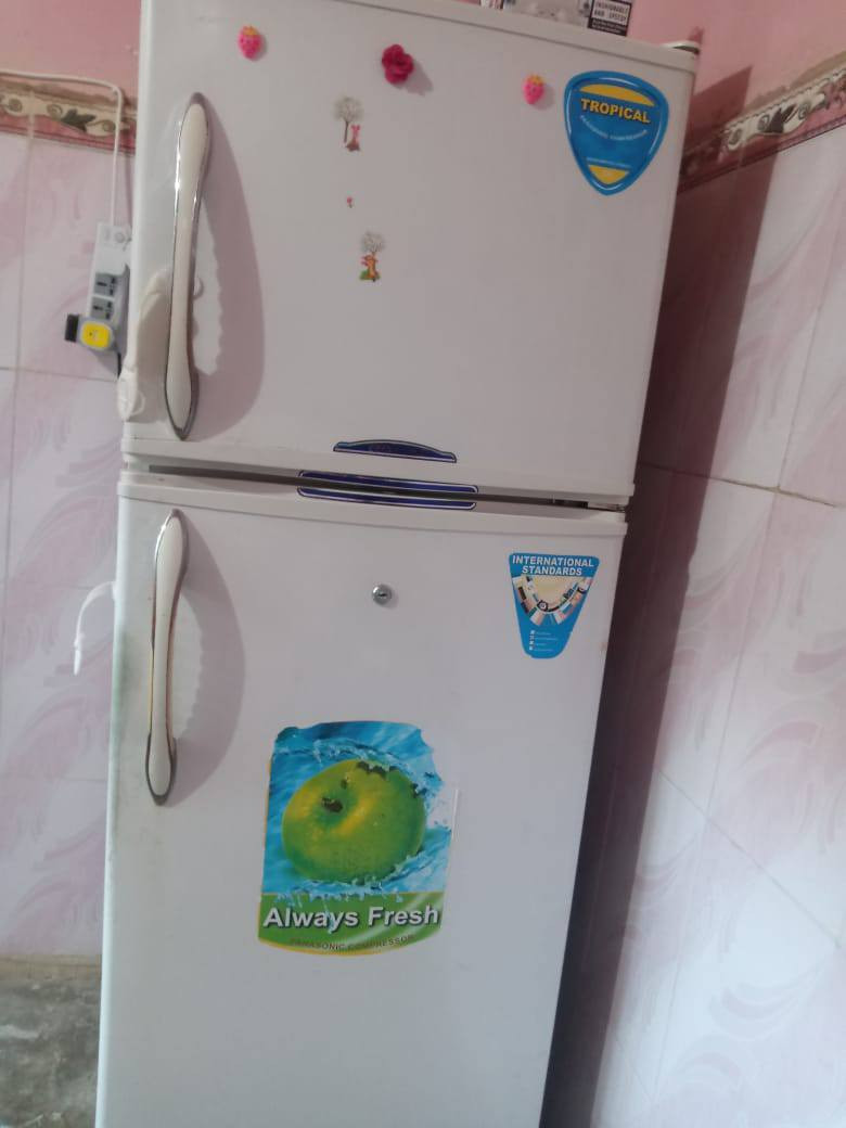 يوجد لدينا ثلاجه مستخدمه للبيع الاستفسار على هذا الرقم ***********
