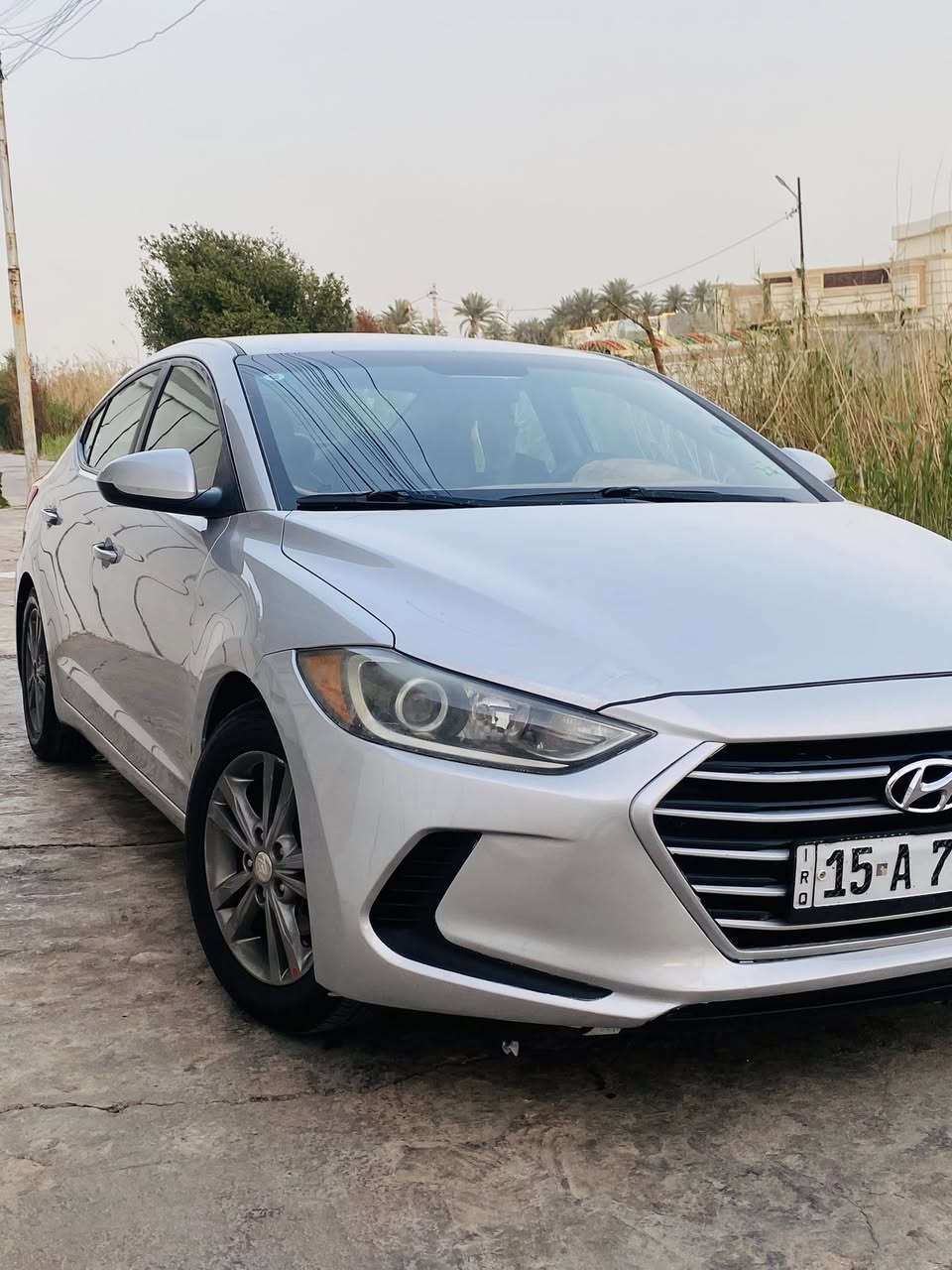 السلام عليكم 
النترا 2017 محرك 2000 دوش كفاله كير ومحرك السياره جاهزه من كلشي وجديده محرك جديد صدر تايرات كلهه جديده بيه قبق جنطه مبدل بلادي وجاملغ خلفي صبغ حادثهه هنا كلش خفيف السعر ١٢٢ 
مكانهه الانبار / جزيرة الخالديه 
***********
