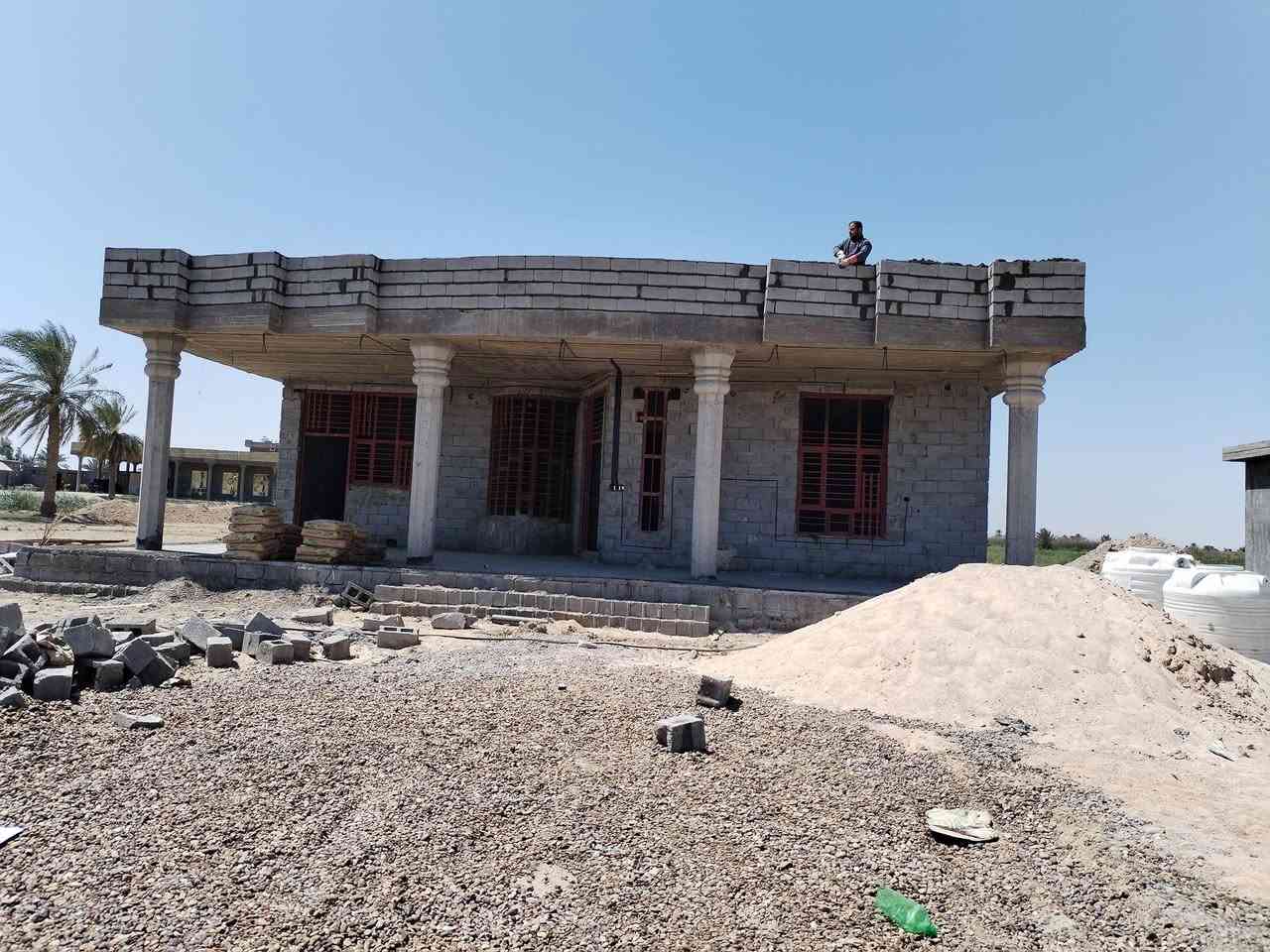 سلام عليكم خلفه بناء البلوك فرمستون طابوك اشتغل كطعي وعلى يوميه وعلى ألف شغل في جميع مناطق بغداد وبأسعار مناسبه اتصل على الرقم *********** بي واتساب شغل درجه الوله ومن
