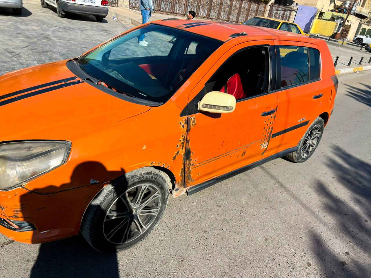 ام كي كروس ٢٠١٢
كير ومحرك كورلا 

محرك بي خيط تبخير 

وصدرها تعبان

السعر ٢٦ وبيها مجال

رقم صاحب السيارة 
***********
