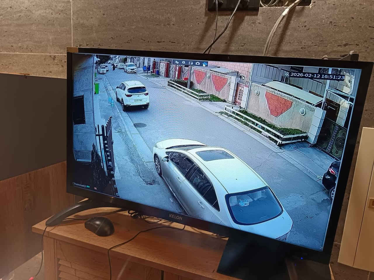 حاير وتدور على سستم كاميرات لبيتك او محلك ⁉️
وفرنالك اكثر من سستم وتجميع بمواصفات مختلفة حتى يلبي احتياجك✅
نوع
Dahua
Hik vision
Aswar
Tornado

#دهوا 
#هيكفجن
#اسوار
#شاهين 
#كامرات 
#مراقبه 

*********** مهندس يوسف 

السستم اصلي❗️❗️ مع ضمان  سنه حقيقي 
مو تجاري ❌❌

ومستعدين لنصب وصيانه   جميع دوائر والمحلات والمنازل  

إضافة إلى هدايا
ماوس الاسلكي🖱️
كيبل HD 4K 
العمل في بغداد في جميع مناطق رصافه 
والكرخ 
كادر عمل مختص بل تنصيب 
نصب حترافي 💯💯
ودقه في العمل

وكشف عن الموقع مجاني 

للستفسار مراسله الصفحه 

(***********  و تساب )
