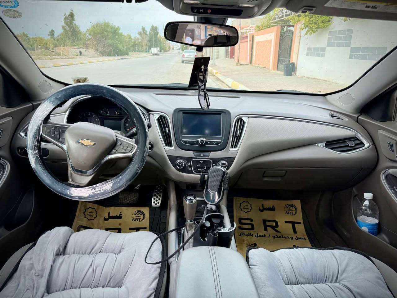 ماليبو 2016 LT 
صبغ فقط بونيد ايرباك ستيرن فقط
4 تايرات جديده 
سياره نضيفه جدا واستعمال شخصي ماشيه 80
كير ومحرك بالشرط
كوبون بانزين بيهه
بدون دينار مصرف
مكانهه كركوك 
*********** كركوك, العراق
