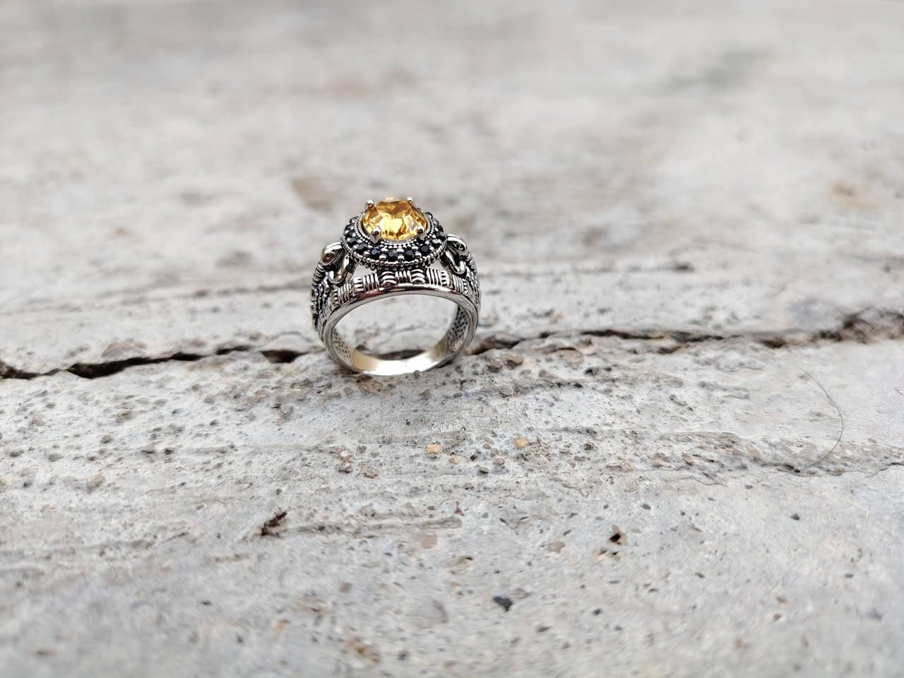 بابەتی تازە و زۆر جوان 👌🏻

ناونیشان : حاجیاوا - خوار یاریگای مەلا خالید

ژمارەی مۆبایل : 98 15 141 0750
ژمارەی مۆبایل : 15 86 133 0750

ئەوەش لینکی ئینستاگرامەکەمان تایبەتە بە خانمان : ☟

https://www.instagram.com/balay.uk.hajyawa/profilecard/?igsh=MXIycnVvZnpnb3dxbA==


**إذا كنت صاحب هذا الإعلان وتريد حذفه لأي سبب، رجاءا أرسل رسالة إلى الدعم الفني**