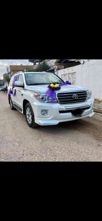 لاندكروزر • ٢٠١١ • الديوانية