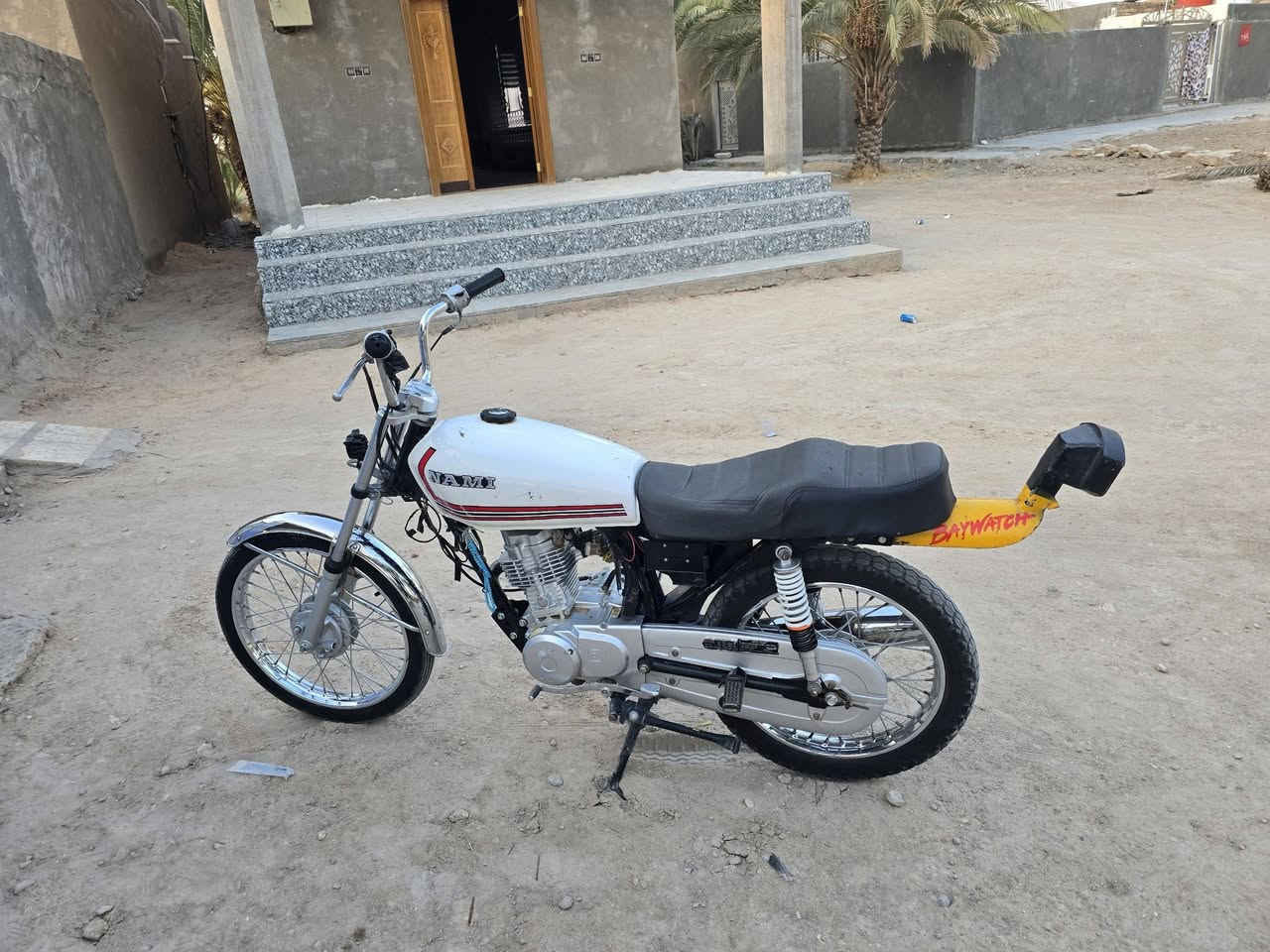 السلام عليكم دراجه للبيع رقم انگليزي
شاصي ارشيا وغراض نامه 25 تفاصيل اكثر خاص 

*********** الي ميعجبه لا يتعبني ولا يتعب روحه
