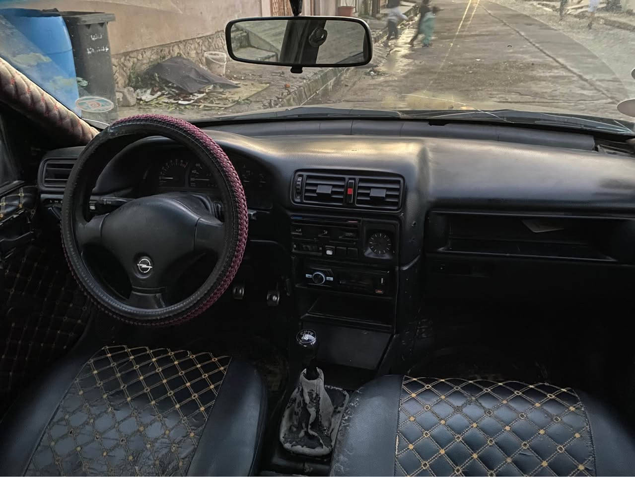 سلام عليكم أوبل فكتر محرك 20 كير ومحرك شرط ما اندل راعي السيارة أبيع بدون راعي ومراوس هم يصير السعر 17 ومجال *********** موصل, نينوى
