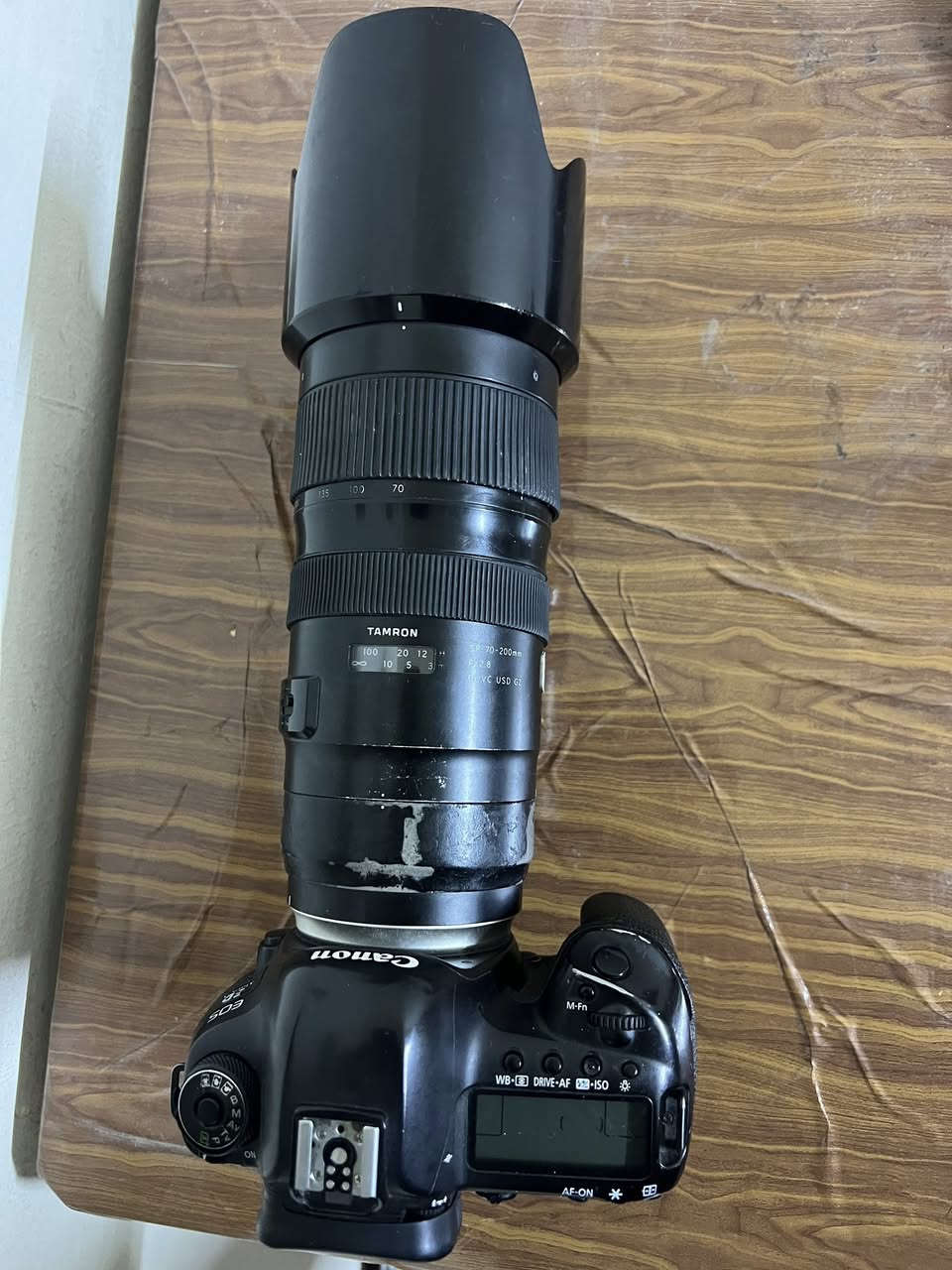كانون 5dmark4 مع عدسة 70-200 تامرون الاصدار الثاني للبيع او المراوس كامل ملحقات تواصل ***********
