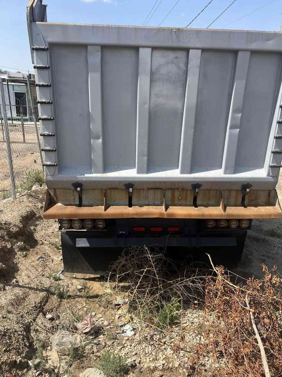 السعر ١٨٠ مقطوره شغل بغداد ٣ دناكير طول ٧ وربع مكان بابل معرض أبو عمار المعموري الاستفسار ***********
