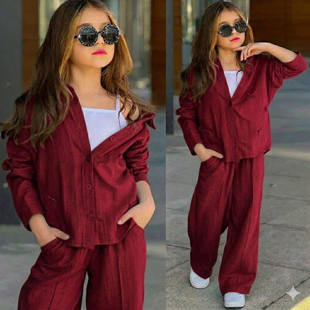 سوت بناتي 3 قطع 
قياسات محير من 5/6سنوات الى 13/14
الوان الصيف وجمال الخامة ( غسل ولبس ) 
للحجز مراسلة البيج / واتس *********** 
تتوفر خدمة توصيل فقط 
لجميع انحاء العراق ب5
