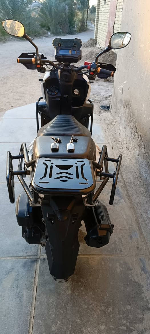 ياالله اللهم صل على محمد وال محمد 
دراجة أباتشي للبيع موديل 2025ماشية12الف و700كيلو متر تفاصيل الاتصال بالرقم أو واتساب***********
