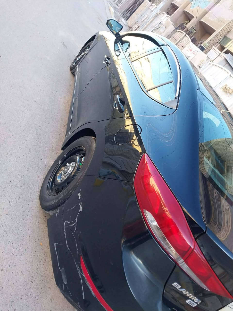 السلام عليكم
للبيع النترا وارد امريكي 
موديل ٢٠١٧ 
رقم اربيل تريد تحويل أو وكالة بكيفك 
مكينة ٢٠٠٠ دوش 
كير اوتو AT المرغوب
٣ قطع صبغ بدون دواخل
كلهه ليبل واحد 
ماشية ٩٠ 
مواصفات SE 
داخل لونين
تدفئة تبريد كهربائيات كلهه شغالة 
شاشة تاب 
وايضا بيهه شاشة داش كام 
تخم تاير جديد 
صدر امامي وخلفي جديد 
لايت عالي وناصي زنون اصلي 
السيارة جديدة ونظيفة  وجاهزة من كل نقص 
السعر ١٠٧ وبيهه مجال بسيط 
عنوان السيارة بغداد 
***********
