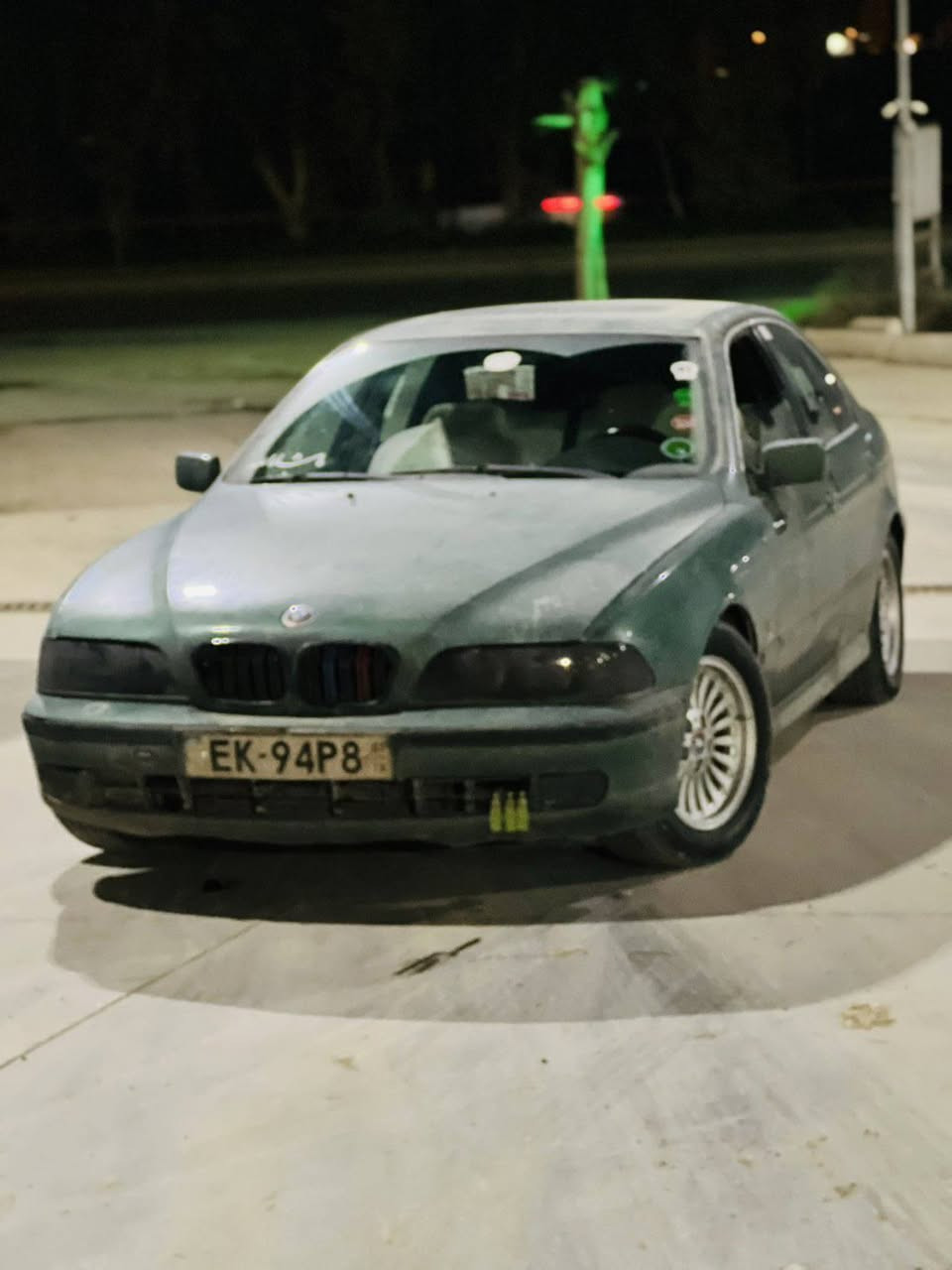 بیئێم سەقەڕ  مەنە فێست ئەسل مۆدێل 98 ی تۆماتیک گێڕ سپۆرت  مەکینەی 528 واتا 6پستن ئاڵتونی بازار  فول فولە بەس پەردەو جلد نیە  سەیارەکە پێشو دوای کەپسە مەکینەو گێڕ بەشەرت تاقم وایەر بەشەرت واتا مەسرەفی نیە  نمونە لەجوانی  سوکان محوەر نیە بیلاد خۆمانە  خوار هەموو بازاڕ نرخ. 35 معامەلەیەکی برایانە تکایە مشتەری نیت سەرم مەیەشێنە لەگەڵ ڕێزدا
ژم.***********
ژم.***********
