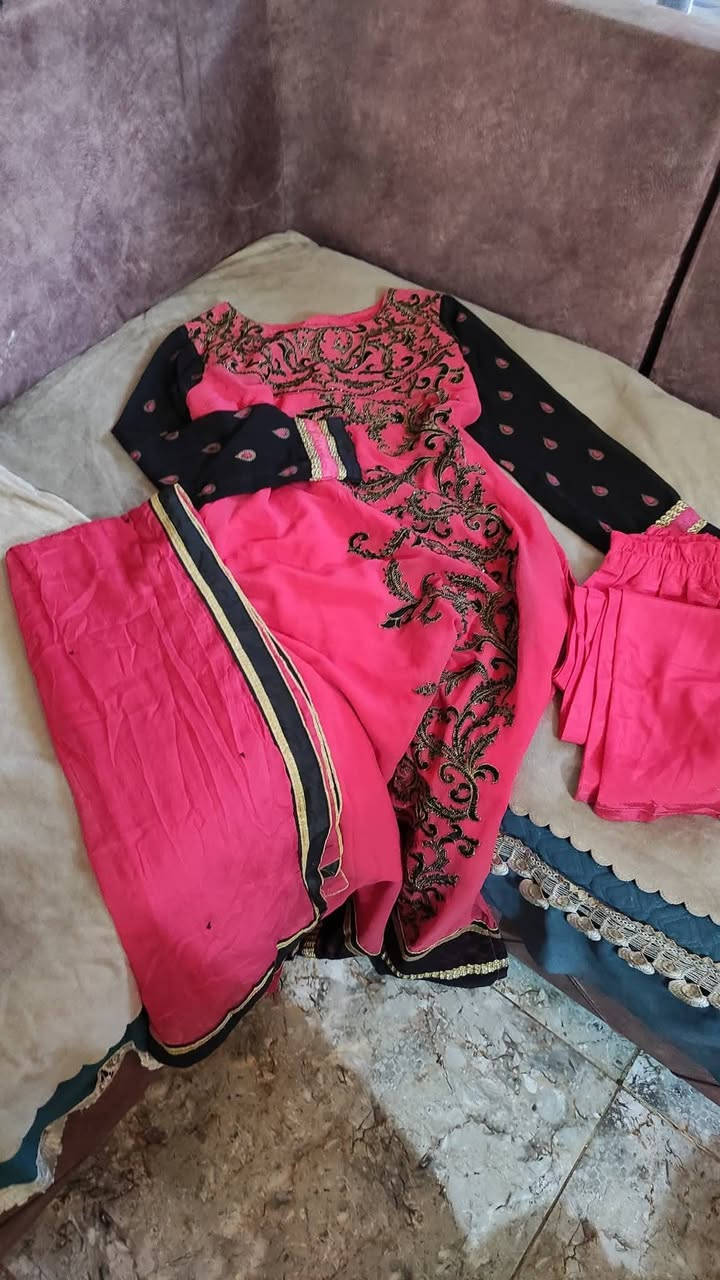 الفساتين الموجودة كلهة على ١٠ توصيل ٣


**إذا كنت صاحب هذا الإعلان وتريد حذفه لأي سبب، رجاءا أرسل رسالة إلى الدعم الفني**