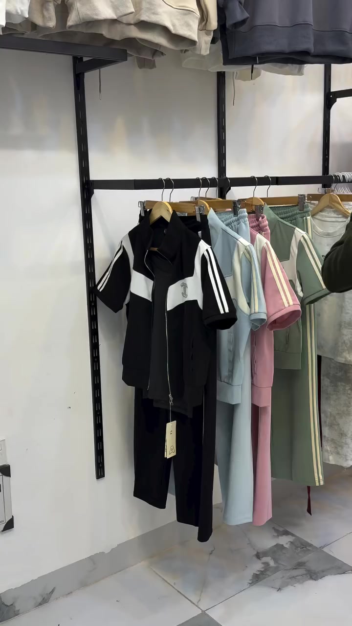 العنوان- خانقين -شارع المزرعه -مجمع روتانا الطابق الثاني

تراك اليوم متوفر ب(4) الوان قياساته(m-l-xl-xxl)

موجود داخل محل(نوفا) ♥️

يوجد توصيل داخل خانقين وجميع محافظات العراق

للاستفسار مراسله الصفحه او الاتصال ع الرقم التالي(***********).  
   #العراق  #تراك  #خانقين  #خانقين_بومه_نزرد  #ديالى
