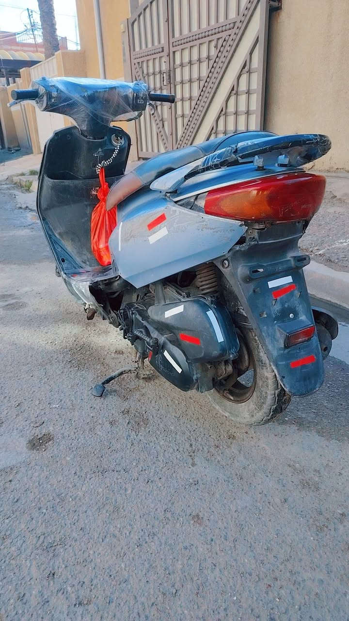 يالله سلام عليكم
دراجه بريز ١٤٠ سلف هندر كهربائيات كله شغاله ستاند صفح وستاتد تعليك محرك ناشف لاتبخير ولا تنقيص شلعه تخبل
مكينه تخبل ترايك وين متريد
كفرات اصليه مختم أوراق بيه
نكره سلف بكل وكت
السعر 325 وبيه مجال
*********** خابر وتدلل
