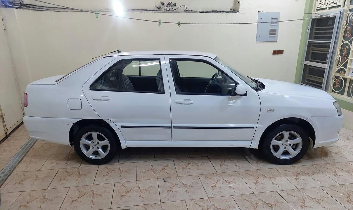 شيري كون موديل 2014 
سياره جديده 
تخم تاير 
حداديه 
محرك جديد 
ستوني مبدل 
رقم أربيل 
بيه طخه بسيطه بل باب الي وره العبري 
مكان نجف
سعر 42  او بيه مجال 
***********
