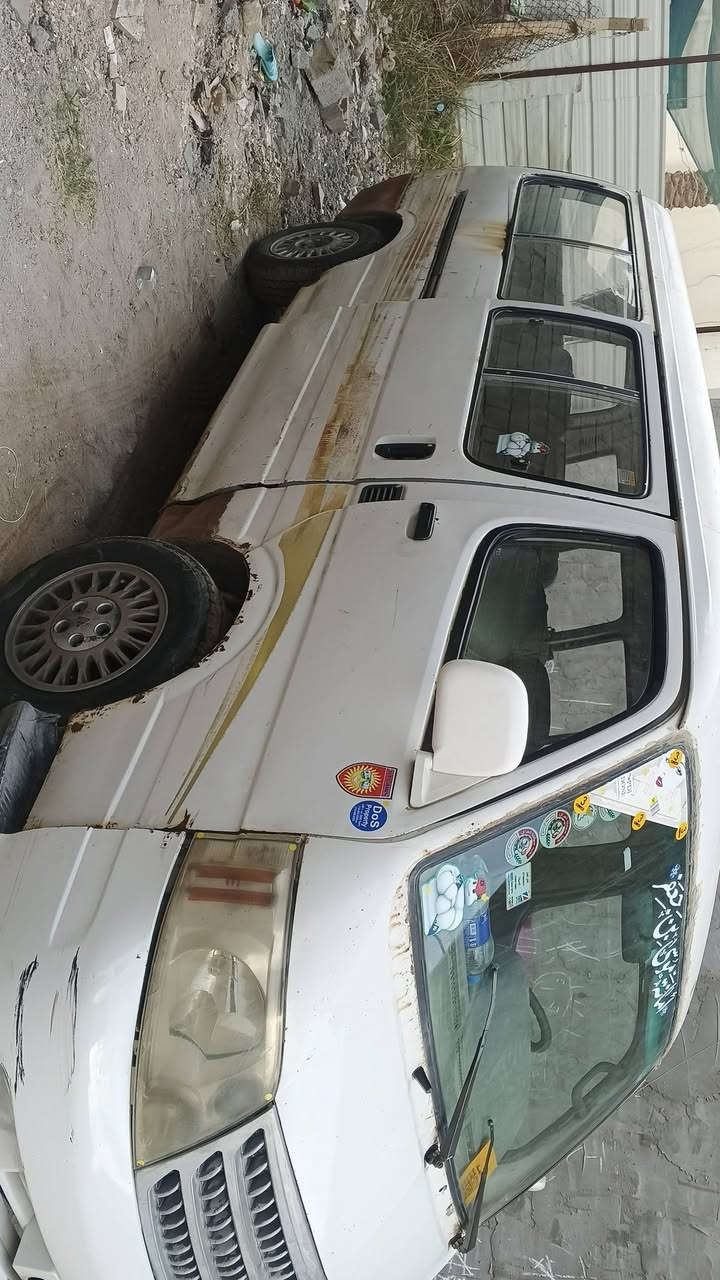 سلام عليكم كيه فتون 2009رقم قادسيه احمر مميز كير محرك اكسل كهربائيات تايرات باتري كله نضيف وعل ضمان سعر 22قفل شراي يتصل رقم صاحبه راح مني ابيع هل موجود ***********
