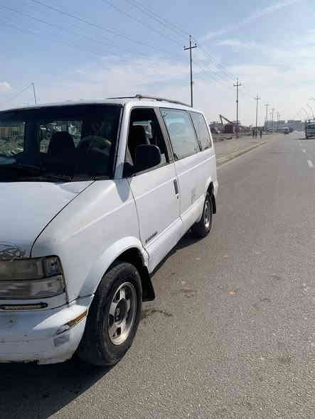 السلام عليكم فان موديل ٢٠٠٠ مكفوله مكينه كير حداده 
جاهزه كهربائيات بلكات فيت بم دينمو سياره نضيفه رقم بصره راعيها متوفي أبيع بدون تحويل السعر ٢٧ ***********
