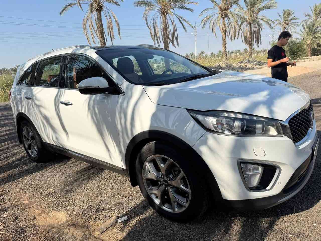 سلام عليكم ورحمه الله وبركاته سورنتو مديل 16رقم بصره بسمنه بيه شبر بارد وبعض  الملاحضات سياره جديده وحلوه سعر 205وبيه مجال قليل مكان بصره مدينه بني منصور رقم صاحب السياره ***********
