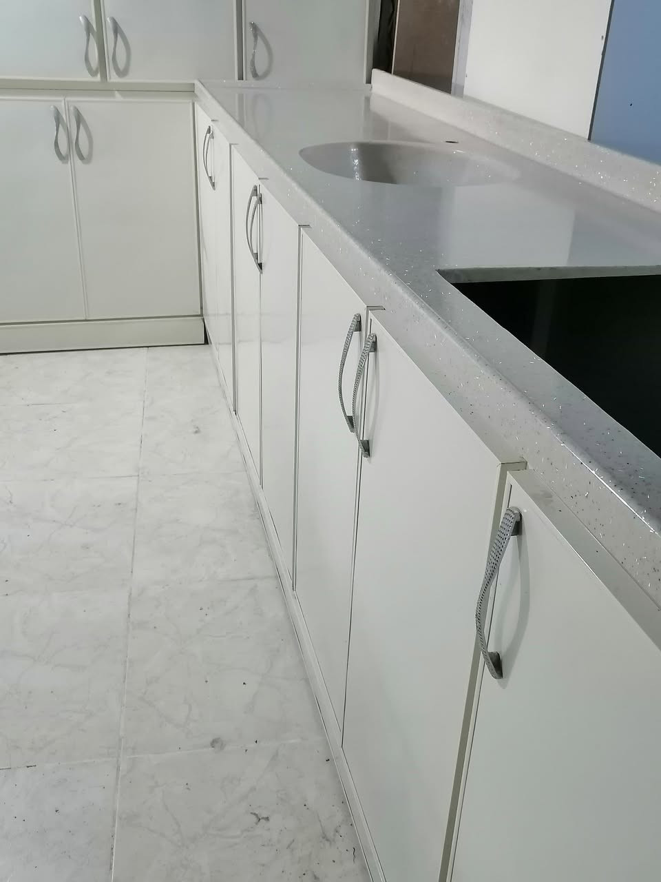 سڵاوئەم کەوانتەرەبۆفرۆشتن ئەلەمنیۆمەودەسکردەموادی سارای دەرەجەیەکەزۆرپاکوجوان ماوەتەوەقیاسی کەوانتەربەشوێن سەلاجەکەوە4مەترەسنگەکەی3مەترە شوێن تەباخومڕەشەحی هەیەبەردی مەڕمەڕی عەسڵی لەسەرەخۆی15گەڵای تێچوەنرخی ئیستای600هەزارومامەڵەیە شوێن سلێمانی


**إذا كنت صاحب هذا الإعلان وتريد حذفه لأي سبب، رجاءا أرسل رسالة إلى الدعم الفني**