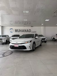 كامري هايبرد • ٢٠٢٥ • ٣٠٠٠٠ مايل