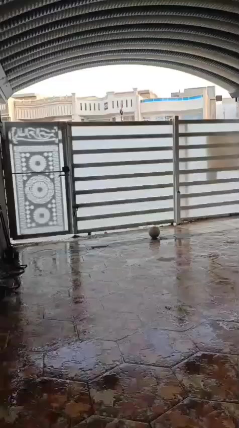 للبيع 250م ثلاث طوابق الهياكل مقابل شارع 20 زراعي  ‏‪***********‬‏
