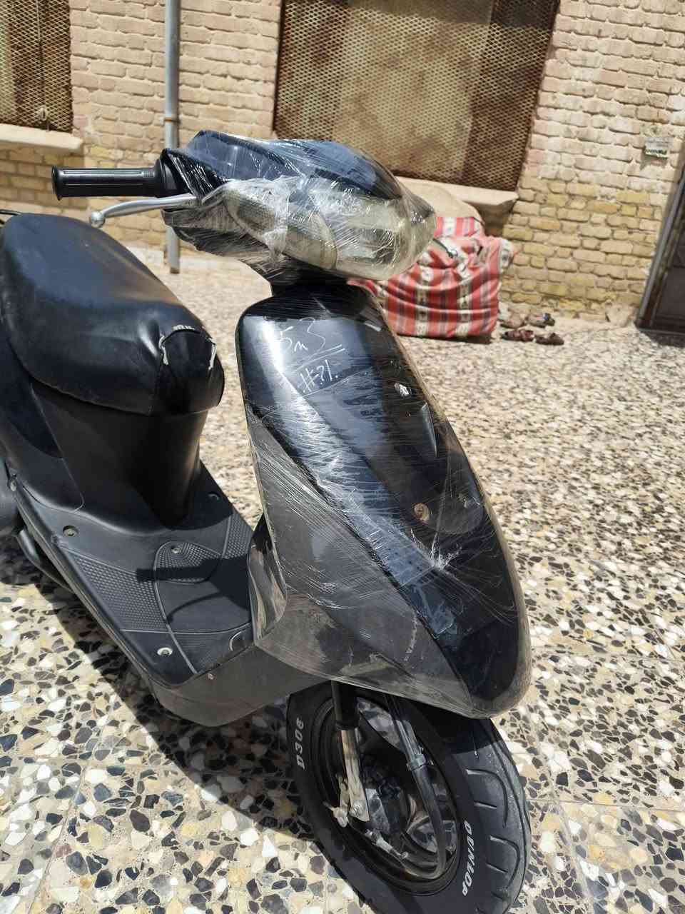السلام عليكم 
ساسوكي رياضي للبيع  او مراوس بدراجه بطه 
مكينه مامفتوحه 
كهربائيات سلف هندر كله شغال 
425 وبيها مجال قليل 
مكاني المجر الكبير 
***********
