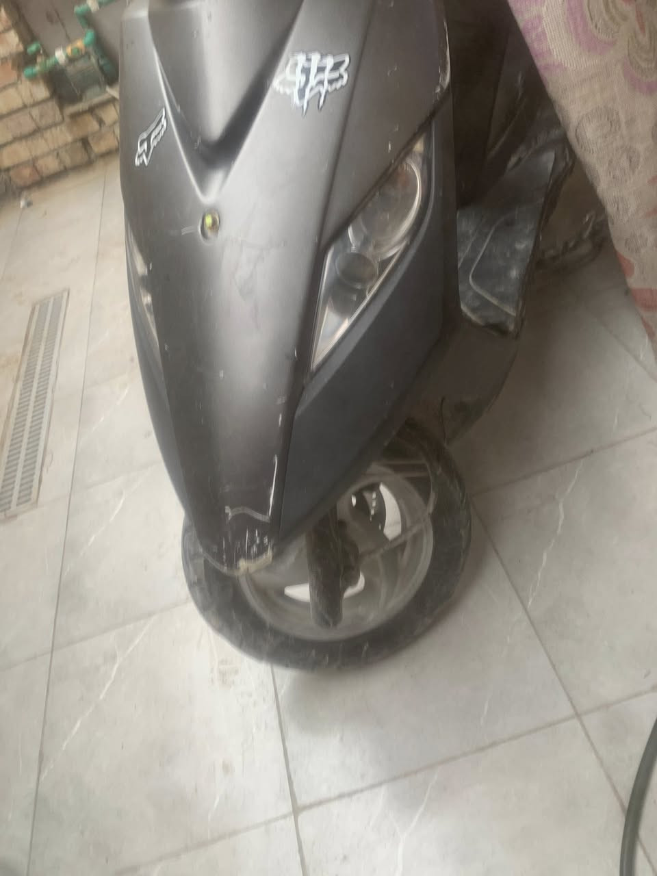 سلام عليكم دراجه ثعلب دراجه نصيفه وخير من الله مكان بغداد جكوك لسعر ٤٠٠وبيه وبيهه مجال ***********
