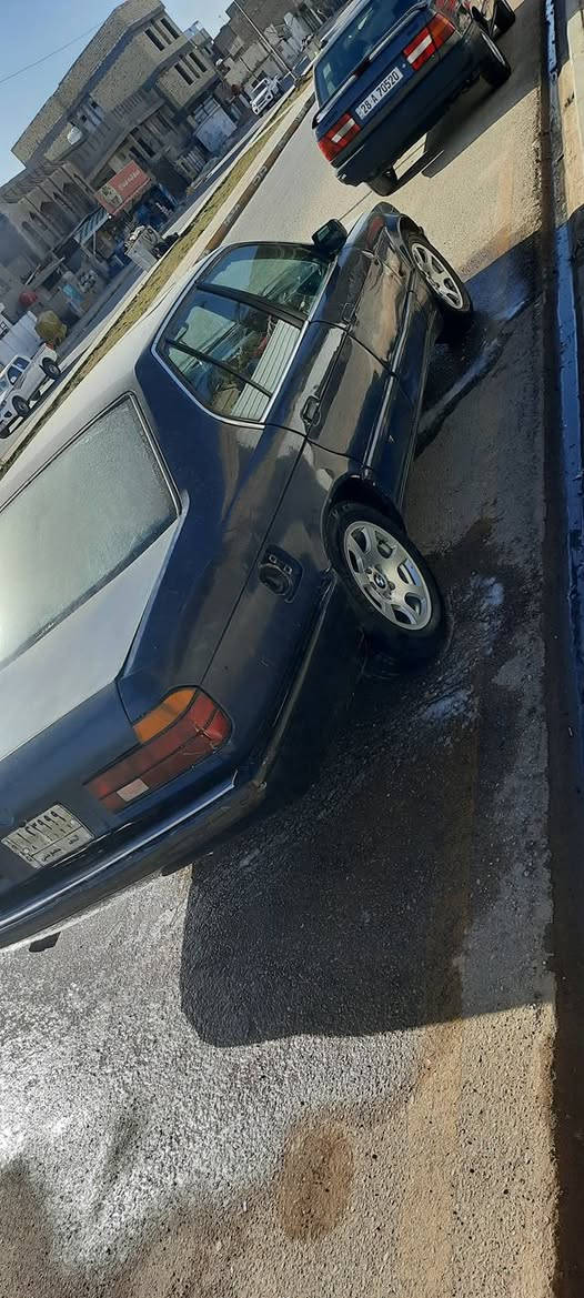 بيئم 730 اصل مكينه بلادي 6 سلندر مكينه وكير شرط السنويه بسمي لل 29 ياله تنتهي مداور ثاني يوم سياره جاهزه من كلشي السعر 35  العنوان سماوه ***********
