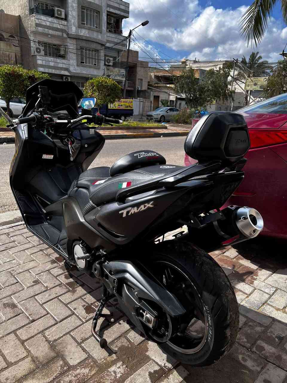 T MAX
2015 
الدراجه مكفوله 
مابقه اكتب وارغب بيها 
تعال وجيب فيترك وياك 
الدراجه ٣ سويجات 
ماشيه ٣١ 
*********** فقط واتساب
