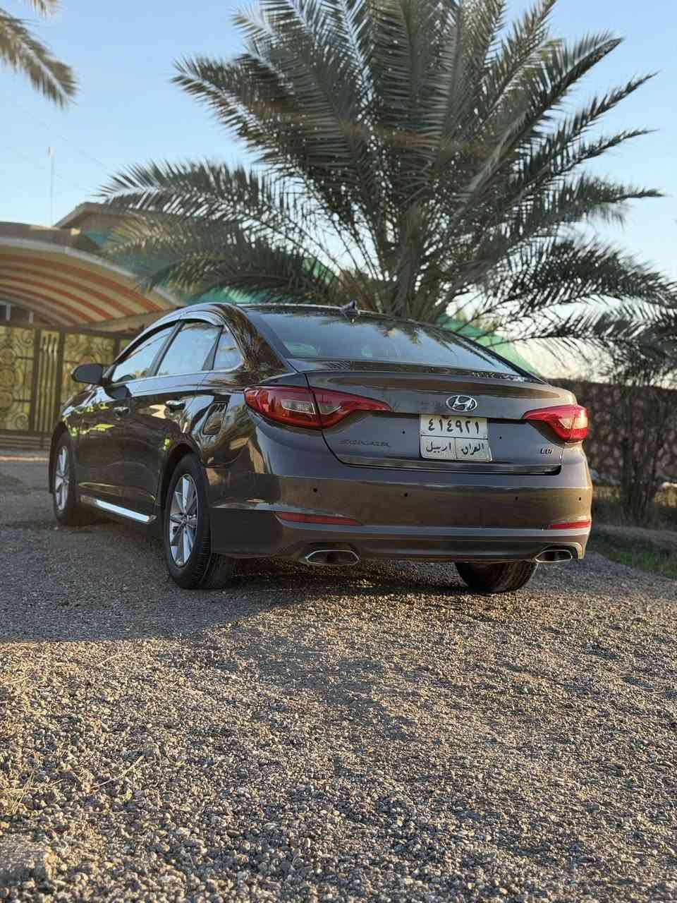 السلام عليكم 
اخواني سوناتا وارد 2015
فوول مواصفات عدا الفتحه 
بصمه كشن جلد كشن كهرباء كشن حراري رادار 
3وضعيات قياده 
اشتير بالمري كامره وشاشه لمس بلادي 
حساس خلفي تحكم مقود جهتين وبعد بيهه مواصفات 
حادث قبق جنطه وشويه بالجاملغ الخلفي وهنا بالعراق جاملغ وبنيد بدون دواخل بدون ارباك  مكينه كير حداديه كله بشرط مكينه لاتنقيص ولا تبخير ولا دوانز تحويل شوكت ميعجبك 
السعر 100$وبيهه مجال قليل 
اخوان كلشي ذاكرلك بالمنشور مكاني حله قرب سيطره الاثار ***********وحياكم الله
