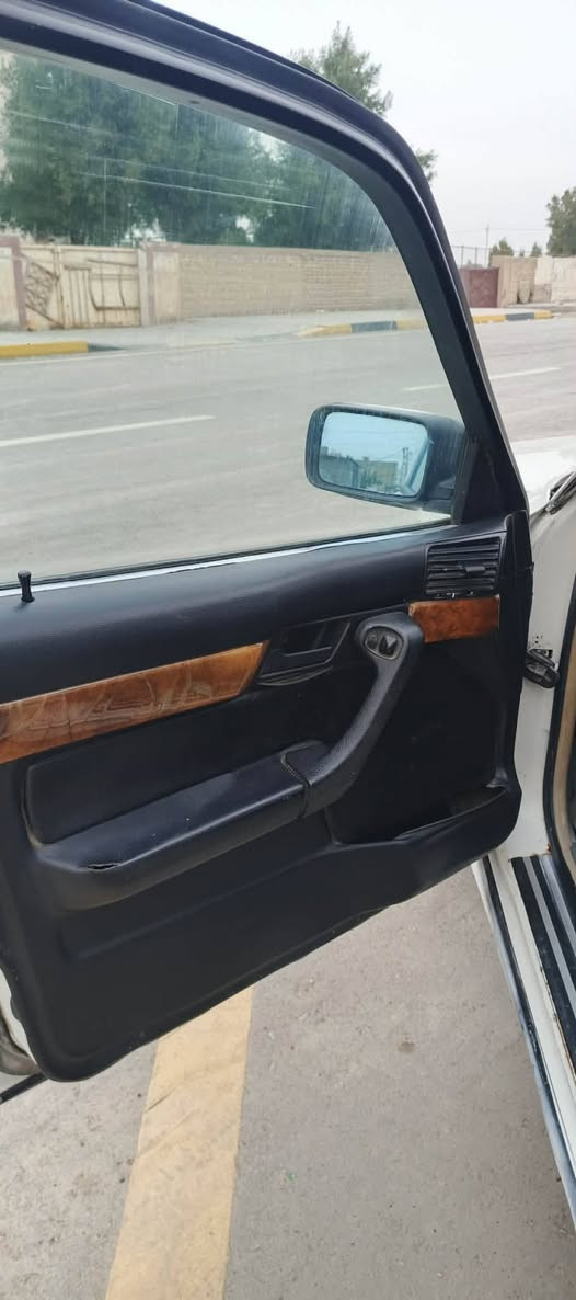 السلام عليكم شونهم لعزاز بي ام للبيع 525مفتوح سيارة جاهزه كله جديد بليته موجوده وتماتيك لا خياس ويل mجديد غرفه جديده mعليه كتm تبريد شغال سيارة بسمي رقم نكليزي تحويل ثاني يوم سعر 48مستعجل كلش مكاني كوت مركز مدينه/***********/***********
