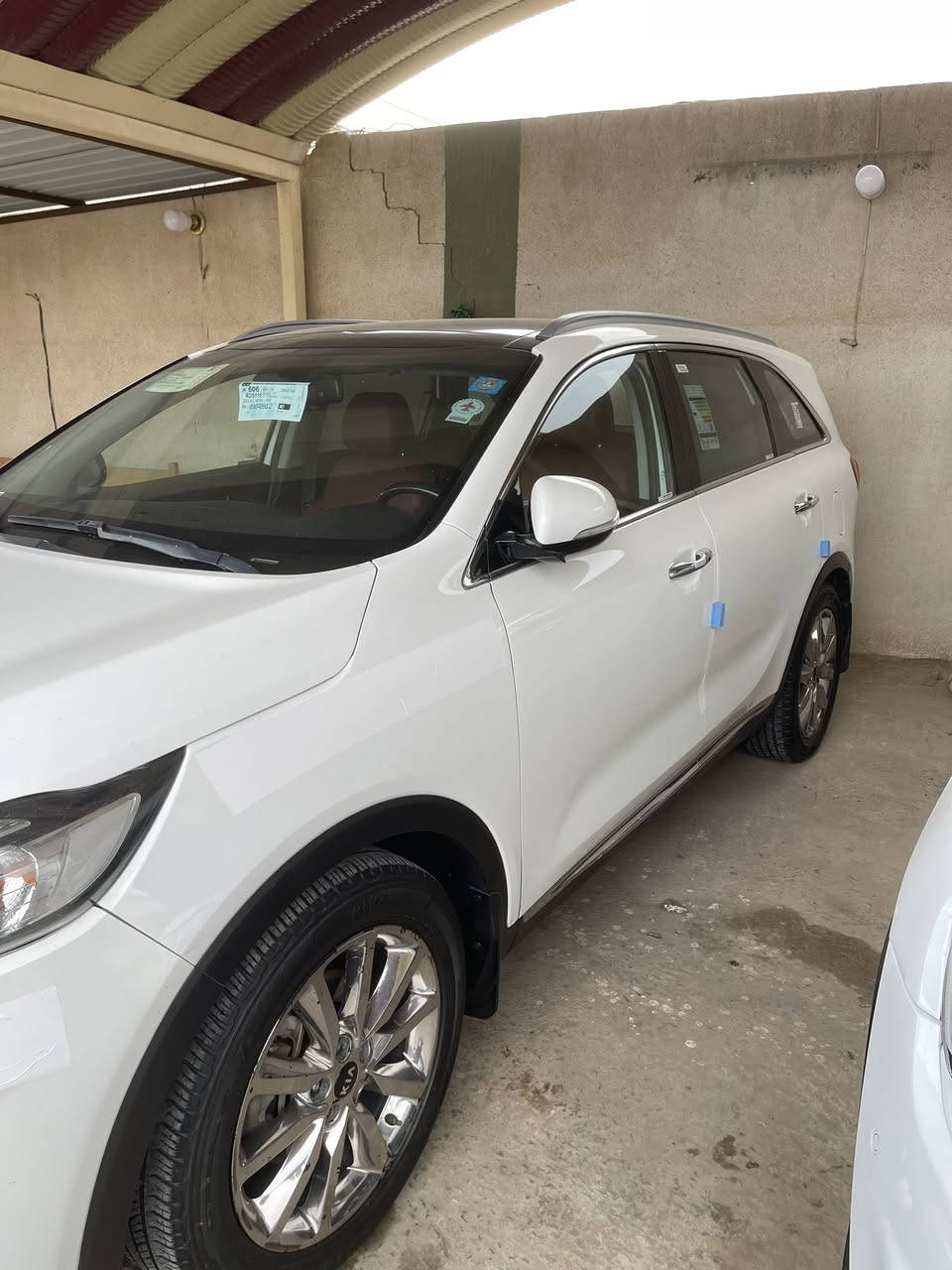 السلام عليكم للبيع سورنتو  موديل ٢٠١٥ شكل ١٦ خليجي رقم بغداد أنكليزي بسمي تحويل مباشر مكفوله كفاله عامه المكان صلاح الدين  الضلوعية للستفسار ***********
