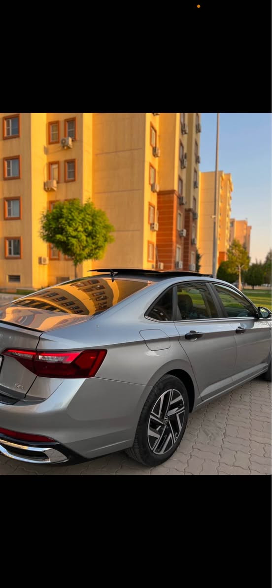 Volkswagen jetta sel premium 2022
جيتا موديل ٢٠٢٢ sel فول مواصفات ١/١ 
ماشية؛31000 mile
(بيها  جملوغ ربع بولندو  ربع قباغ صندوغ صبغ بدون دواخل و بدون ايرباك ) 
سيارة مرقم جاهز رقم و سنوية جديد 
مكان سيارة : دهوك 
سعر : 165 ورقه و بيها مجال 
                          3VWGM7BU4NM026307
رقم موبايل :*********** دهوك, العراق
