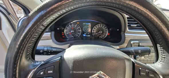 بيع سوزوكي سياز شركة
السلام عليكم سوزوكي سياز موديل 2023 رقم بغداد بأسمي فول مواصفات ماعدا الفتحه لايت وكشاف زنون بلادي لد نهاري ولد خلفي بصمات تشغيل وفتح وصندوق كشنات جلد اصلي داخل بيجي واقتصاديه مكينة 1500  تنفس طبيعي ادوانز ماكو وتبريد ثلج  استلام الشركة العامه للسيارات ماشيه 23000 كلم  
وبصمة احتياط  وبيها ضمان الشركه سيرفز  مكفوله ،  باقي عليها 16 قسط من أصل 36 قسط ،  استقطاع مباشر من الماستر 
وتتحول باسم المشتري مباشرة  مع بقاء شارة الحجز لحين اكمال القسط 
اني موظف بالشركة العام لتجارة السيارات 
ابيع نقد فقط السعر ١٢٧ ورقة  وبيها مجال اتصل  
مكان السيارة بغداد حي الاعلام
*********** 
ابو علي
