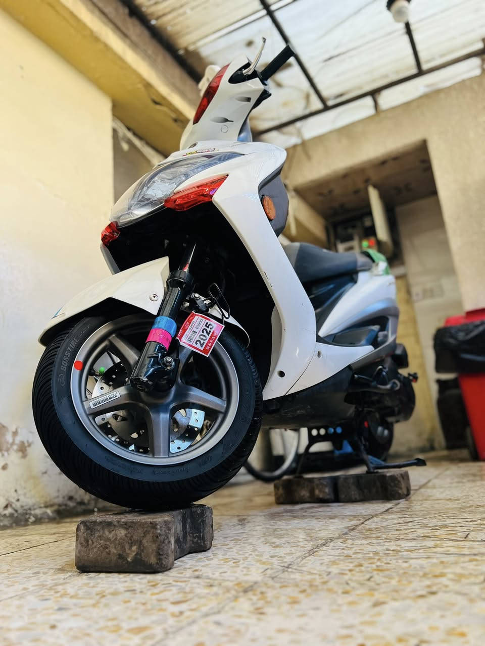 سلام عليكم للبيع فقط سكنس لد ياباني دراجة جديدة لوك شرط الفحص  دراجة اي نقص مابيهه السعر مليون و٥٠٠
مكاني الحرية  رقمي‏‏***********
