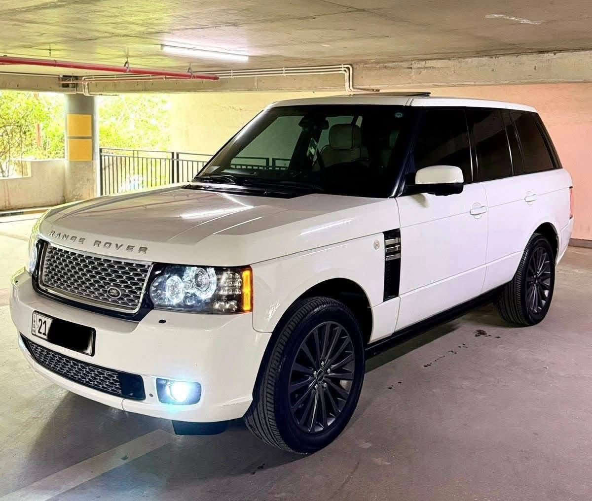 Range rover vogue 2011
رنج روفر فوج 2011  ٨ بستون بنزين بدون سوبرجارج مكينة مرغوب 
السيارة ماشية 131 الف كيلومتر 
مواصفات فول ١/١ 
سلايت 
جكات تصعد تنزل 
كشنات كهرباء كشنات خزن وكشنات تدفئة حار بارد
تبريد مركزي 
5 مودات سياقة 
دبل اكسل 
دوسات كهربائية 
مرايات كهرباء كامل . نقاط عمياء
رادارات امامية وخلفية 
كاميرات 360 درجة 
وهواية مواصفات 
كهربائيات وكير ومكينة بشرط افحص عند ١٠ فيترات
اللون ،ابيض 
رقم سليمانية هزة وسنوية جديدة
تحويل وغرامة بشرط 
السعر 170 $
التواصل على الواتس اب 
***********
____________
