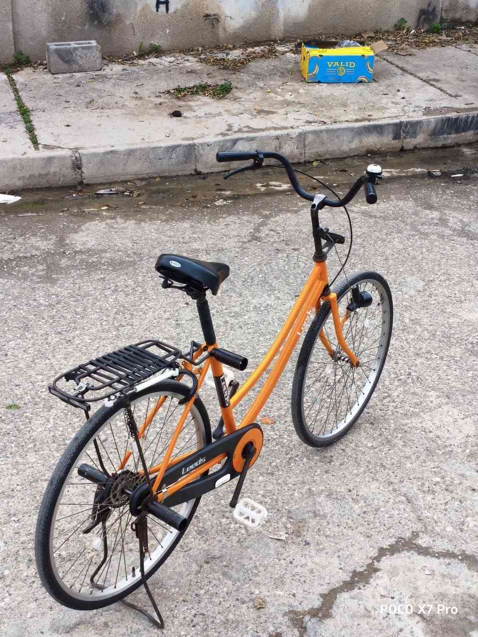 سلام عليكم بايسكل ليدز برتقالي للبيع نضافه شوفت عينك موديل 16 بايسكل كلشي ما يعوزو غراضو كاملات المكان كي البكر السعر 115وبي مجال


**إذا كنت صاحب هذا الإعلان وتريد حذفه لأي سبب، رجاءا أرسل رسالة إلى الدعم الفني**