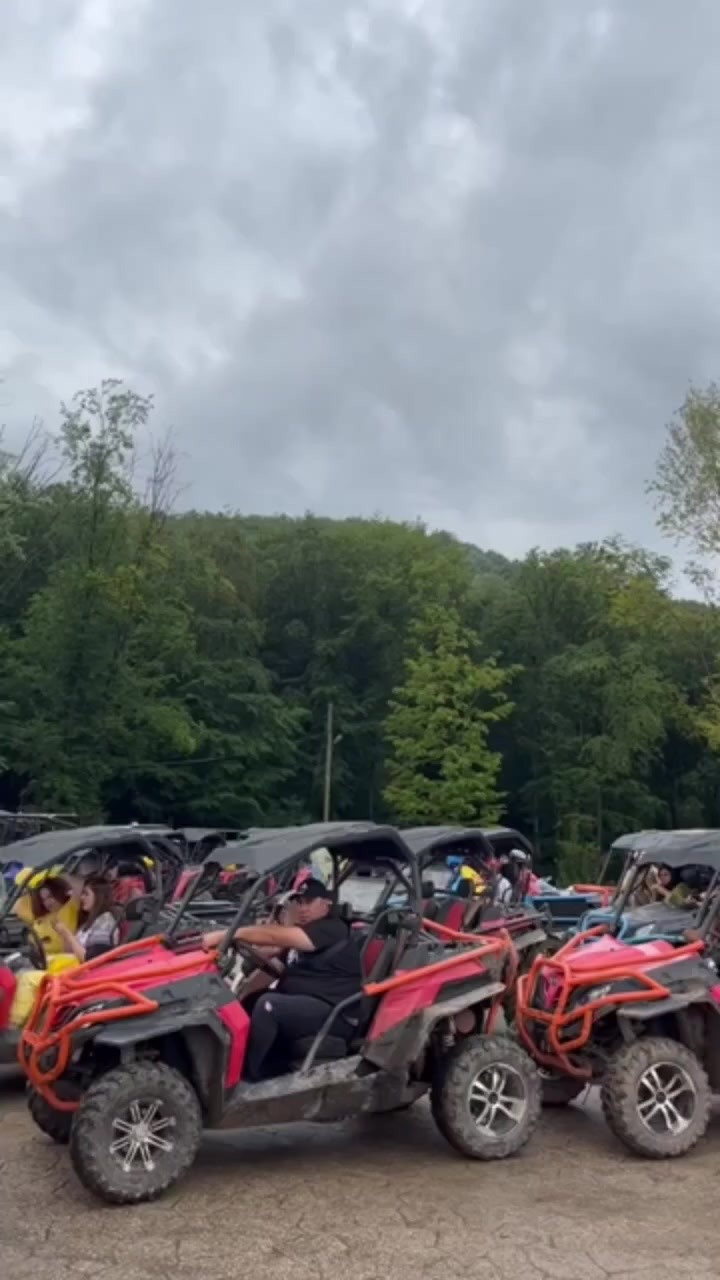 السلام عليكم متابعينا الكرام ..

تعلن لكم  شركه الرايه والاول مره في بابل الحمزة الغربي ع برنامجها الى تركيا ..

وصلت ع اسطنبول ؟ يلا معنا 😉

  بدء حجز مقاعد الى اسطنبول

الانطلاق  ثاني ايام عيد الفطر المبارك 😍😍

يرافق الحمله ع طول السفرة مرشد عربي ويجيد الغه التركيا بطلاقه ..

برنامجنا يشمل 👍
ذهاب وعوده طيران ✈️✈️

فندق 3 نجوم مع وجبه افطار صباحي ..😋

رحلات داخل وخارج اسطنبول 

ميدان تقسيم.. 

 بحر الامنونو.. 

 وبرج غلاطه الشهير ..

جزيره الاميرات.. 

 رحله عبر خليج البسفور بواسطه يخت ..

مدينه الحب.. 

 يلوفا وجمال بحرها ..

 وركوب الدراجات المائيه 🚤🚤

بحيره صبنجا ومعشوقيه لعشاق.. 

 ركوب الدراجات الجبليه 🏍️🏍️ والغابات ..

بورصا ومرتفعاتها.. 

 وركوب التلفريك 🥰

بيوك بازار السوق الاشهر والاكبر في اسطنبول ..
 
تمتعوا  بأجمل أجواء تركيا الجميله 

للحجز والاستفسار راسلونا ع الخاص…


**إذا كنت صاحب هذا الإعلان وتريد حذفه لأي سبب، رجاءا أرسل رسالة إلى الدعم الفني**