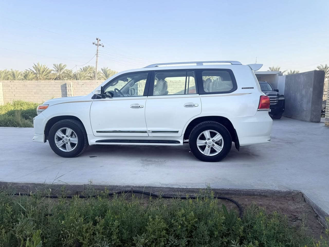 السلام عليكم
الاندكروز VXR 5.7 V8 2015 مواصفات لكزز  رقم اربيل السنوية الى 2031 كفاله عامه السيارة المكان البصره قضاء المدينه والسعر خاص للأستفسار على الرقم ***********
***********
