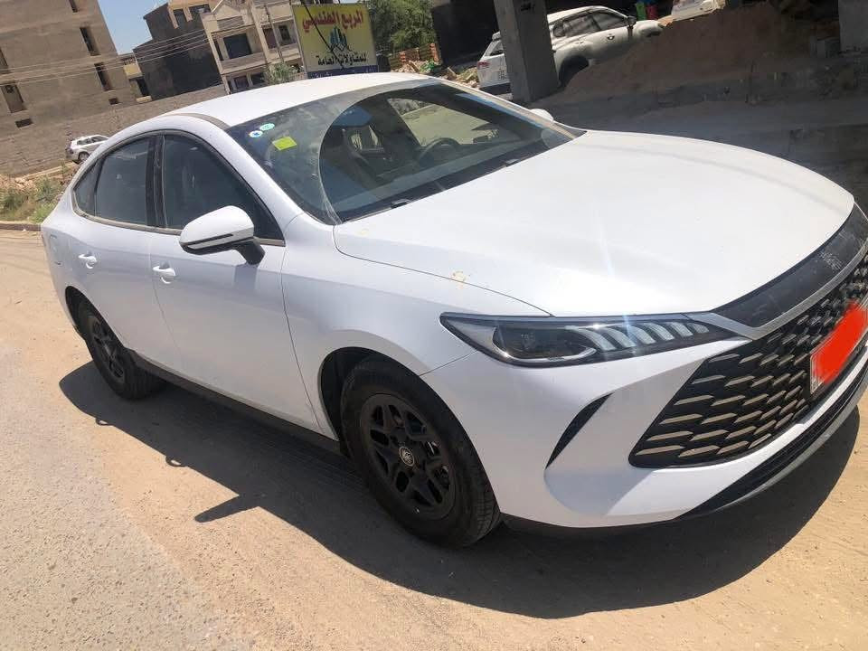Byd  qin plus  
موديل 2025 ماشيه 2000 كيلو بدون اي  طخه واي  نقص مرقم كامل وب اسمي  السعر 19 و100 
***********
