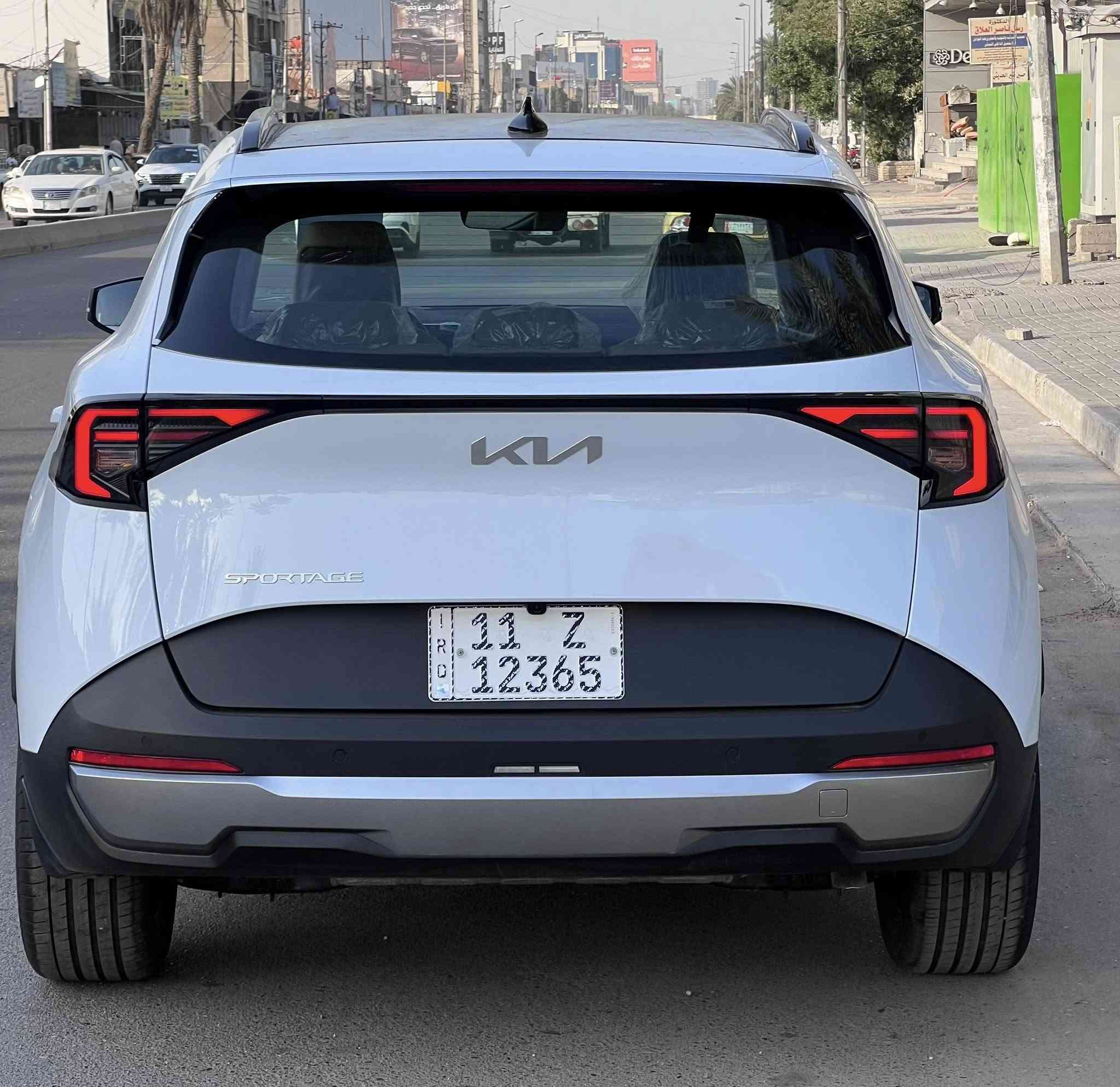 السلام عليكم للبيع فقط
كيل سبورتج خليجي ضمان الدولية ( زيرو ) موديل 2026
فول مواصفات 
كلشي موضح بالصور
محرك 2000 
رقم بغداد 
مكان السيارة بغداد نفق الشرطة شركة الاصدار الاول ( مقابل شارع السفارات )
السعر 40,650,000 دينار عراقي قفل
***********
