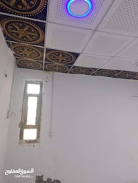 شقة للإيجار • قبلة شارع المدارس • شامل الماي والكهرباء