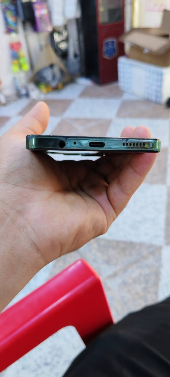 تكنو بوفا 6برو 5G نضافة 50% مع كامل ملحقات استخدام اقل من سنة والكامرا الخلفية لا تعمل مع كسر بسيط ما ماثر على اللمس سعره 125وبي مجال


**إذا كنت صاحب هذا الإعلان وتريد حذفه لأي سبب، رجاءا أرسل رسالة إلى الدعم الفني**