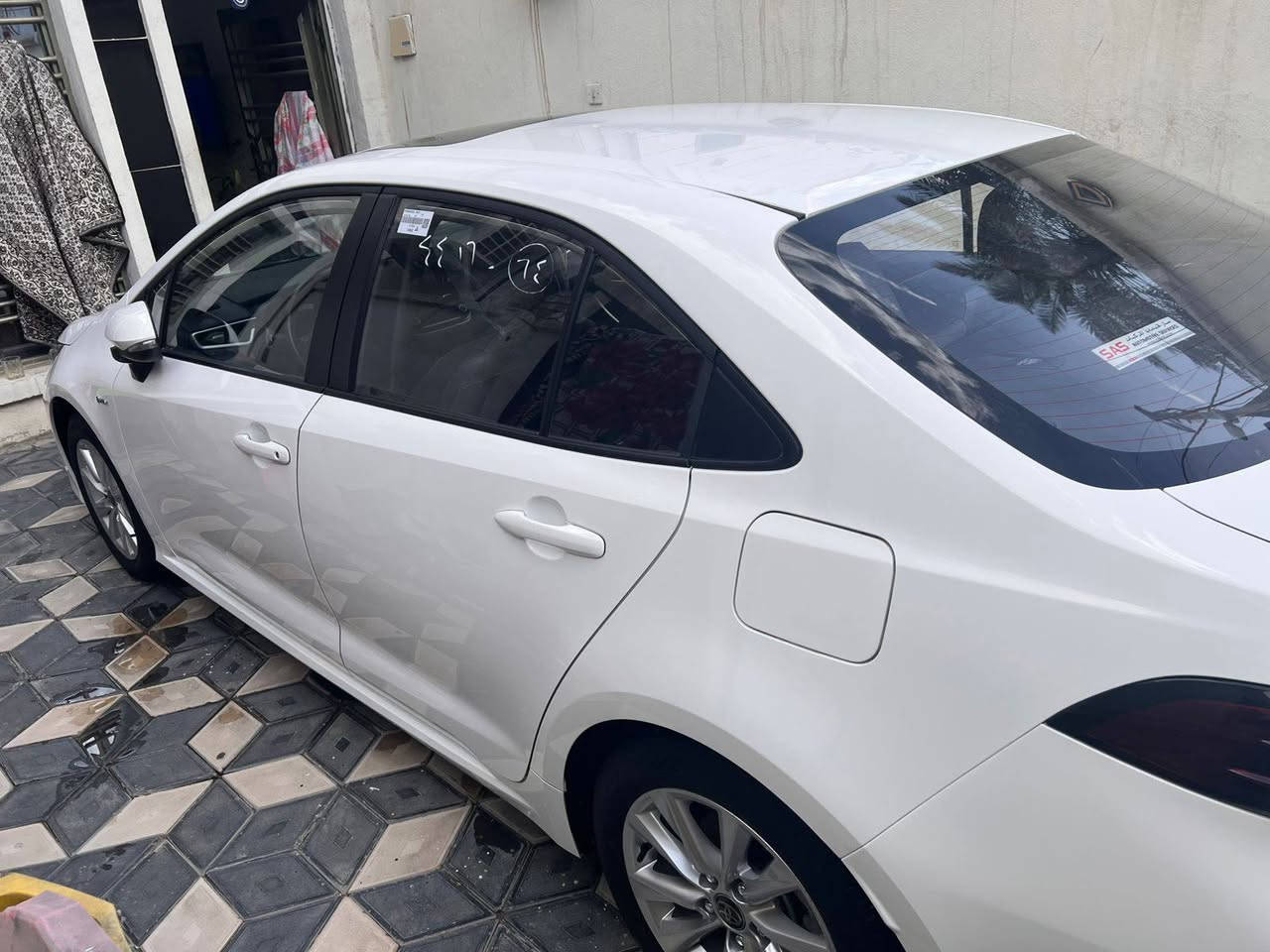 كورلا هايبرد ٢٠٢٤ ماشيه ٢٣ مكفوله من صبغ والبارد والرصعات سعر ١٤٣ رقم ***********
