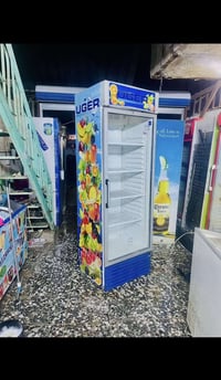 عارضات للبيع عامودية حجم (32 قدم ) وبطحيات حجم (18 قدم ) آخو جديد شرط ...